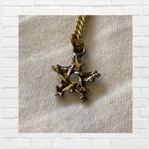 mini pentacle necklace//harmony nice